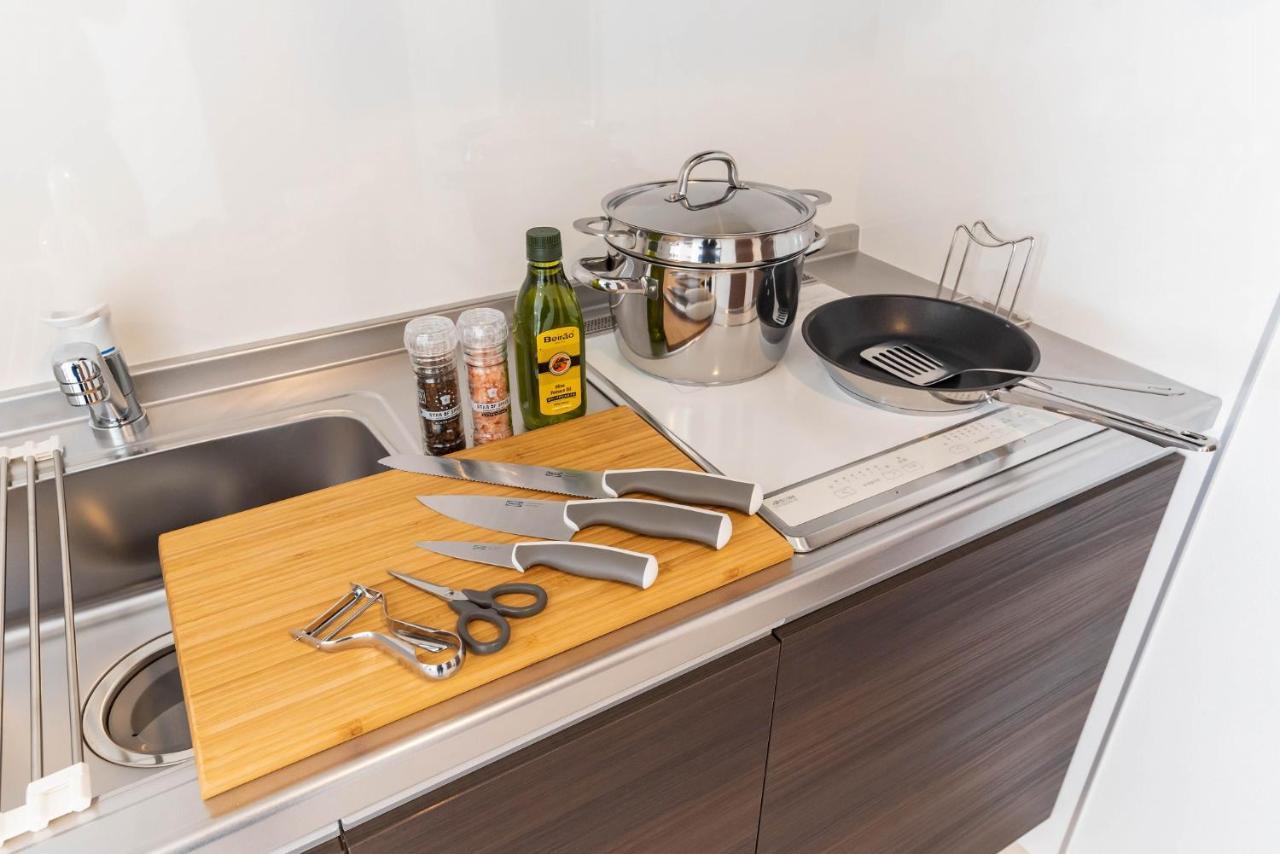 Fds Nexus Apartment Осака Екстериор снимка